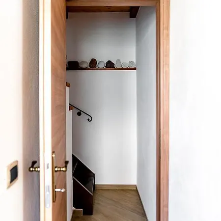 La Casa Di Ugo Sotto Il Borgo Holiday home Ameglia