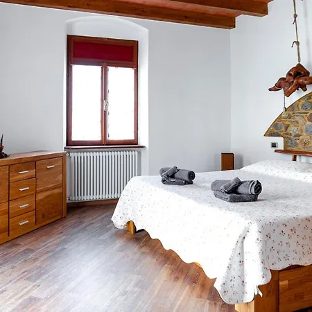 Holiday home La Casa Di Ugo Sotto Il Borgo *